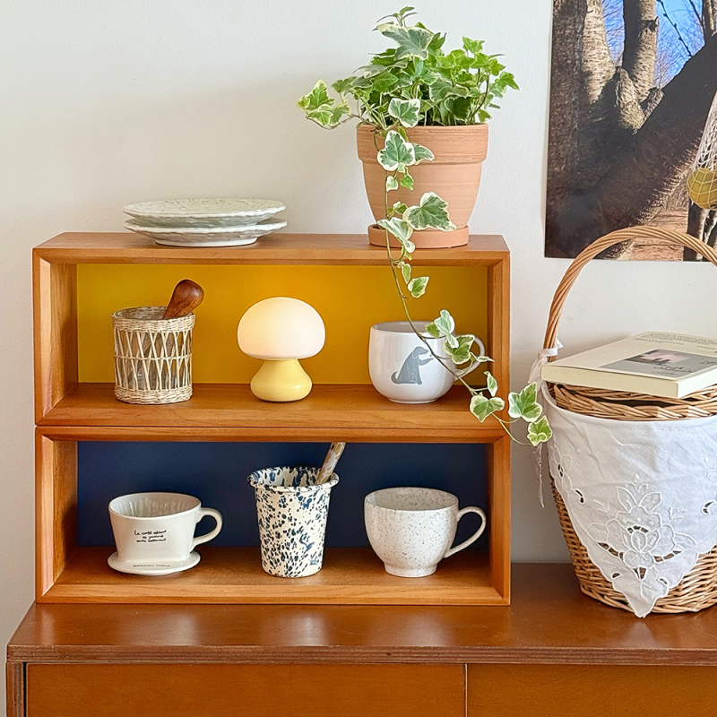Teáscsésze-tároló polc — fa, japán stílusú asztali rendező, 1-szintű