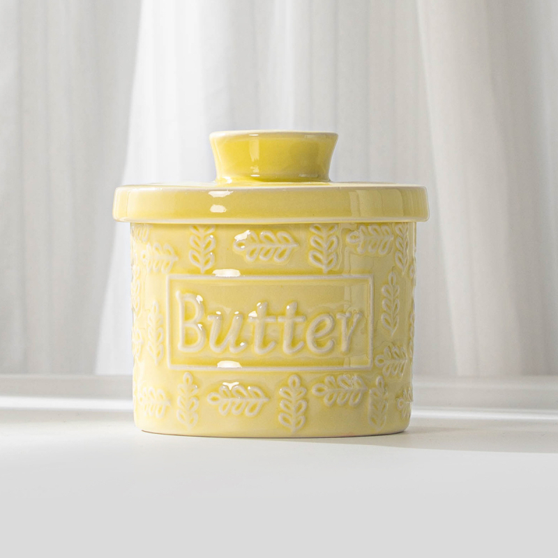 Keramická miska na maslo s vodotesným uzáverom a pohárom na krém, moderný minimalistický štýl, tlač loga