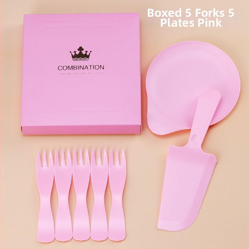 Štyri v jednom jednorázová súprava príborov k narodeninám s krabičkou na tortu, tanierom tvaru kvapky vody a vlnenou vidličkou