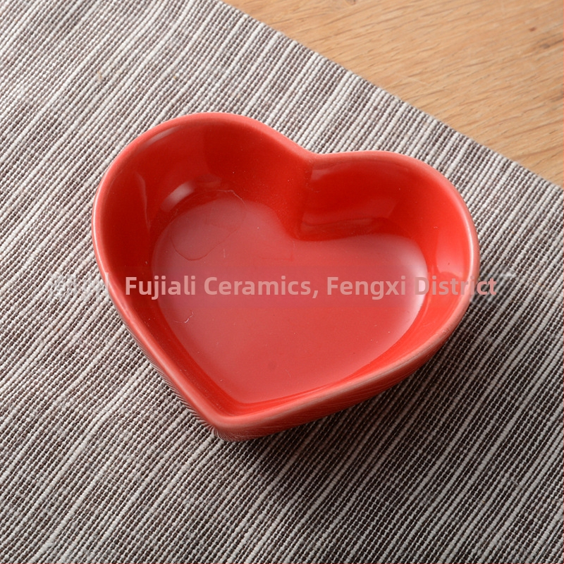 Vas ceramic în formă de inimă pentru condimente – veselă de bucătărie versatilă, potrivită pentru cuptorul cu microunde