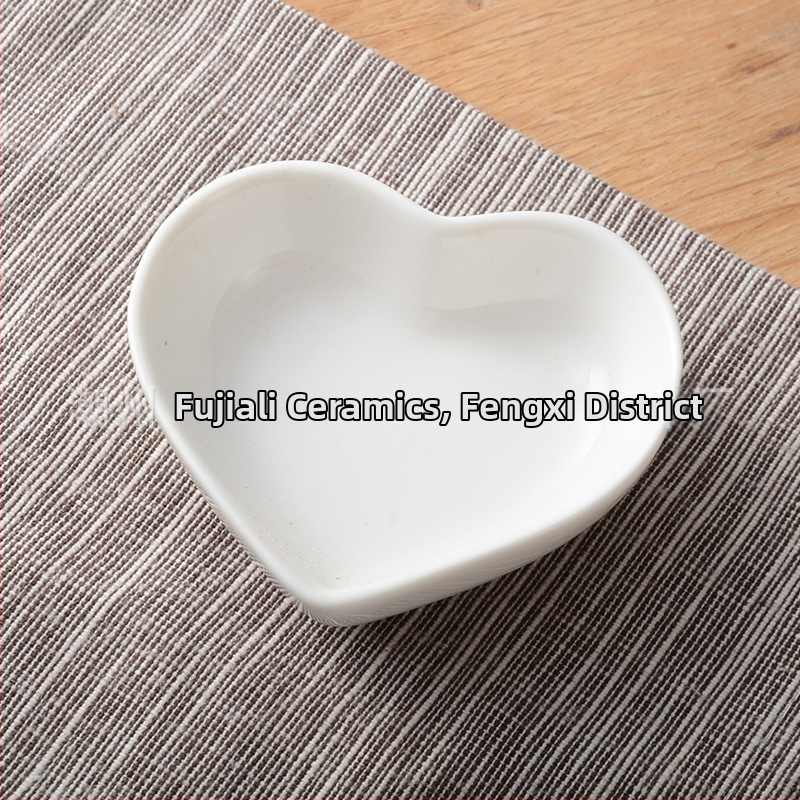 Vas ceramic în formă de inimă pentru condimente – veselă de bucătărie versatilă, potrivită pentru cuptorul cu microunde