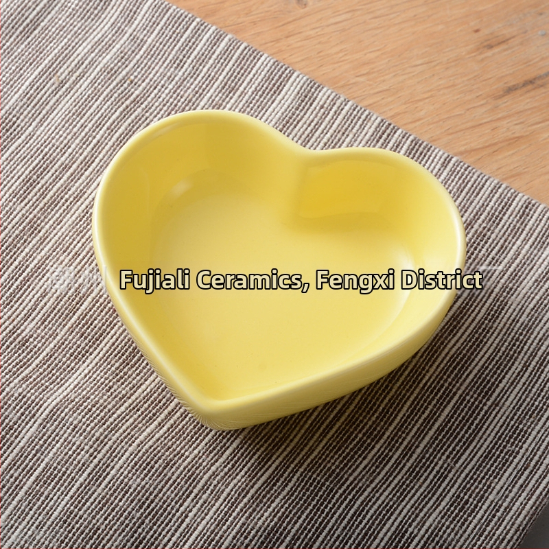 Vas ceramic în formă de inimă pentru condimente – veselă de bucătărie versatilă, potrivită pentru cuptorul cu microunde