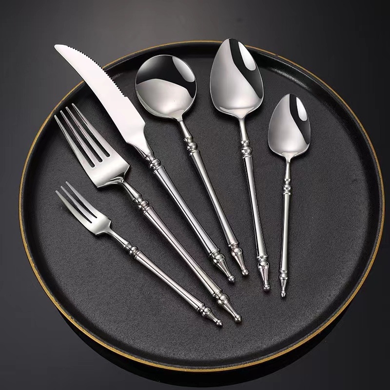 Set tacâmuri din oțel inoxidabil 304 — stil nordic, finisaj oglindit, design monocrom, personalizare și imprimare logo disponibile