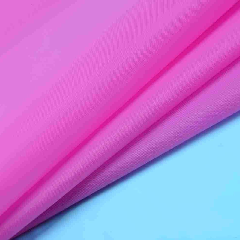 Еднократна PE пластмасова покривка за маса, правоъгълна със мрежест модел, водоустойчива и маслоустойчива, против изгаряне, без нужда от пране, за Нова година 2025