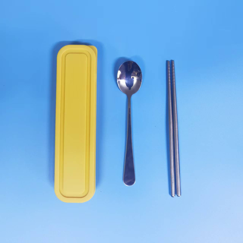 3-dijelni prijenosni set pribora od 304 nehrđajućeg čelika: vilica, žlica i štapići za jelo, ogledno-polirani završetak, minimalistički modern stil