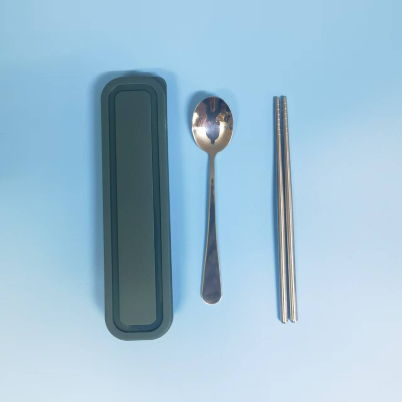 3-dijelni prijenosni set pribora od 304 nehrđajućeg čelika: vilica, žlica i štapići za jelo, ogledno-polirani završetak, minimalistički modern stil