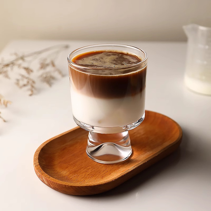 Visoko čašica za desert od običnog stakla za jogurt, sladoled, milkshake i mousse; kružni, jednovrstni dizajn; moguć tisak logotipa; prilagodba dostupna; pakiranje u papirnatu kutiju