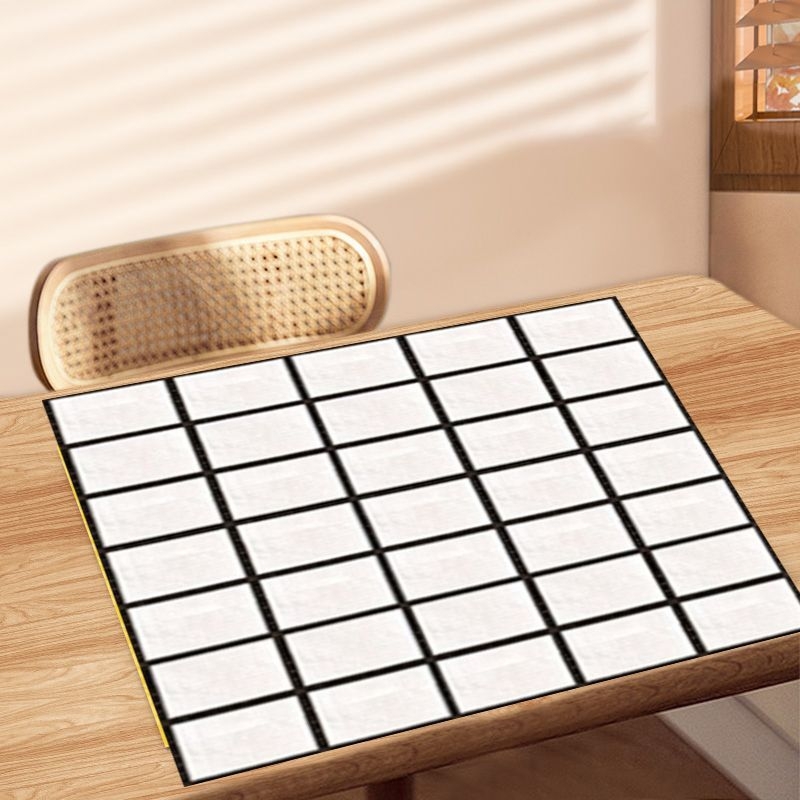 Jednokratni PE stolnjak, vodootporan i otporan na masnoće, pravokutni, debljina 1 nit