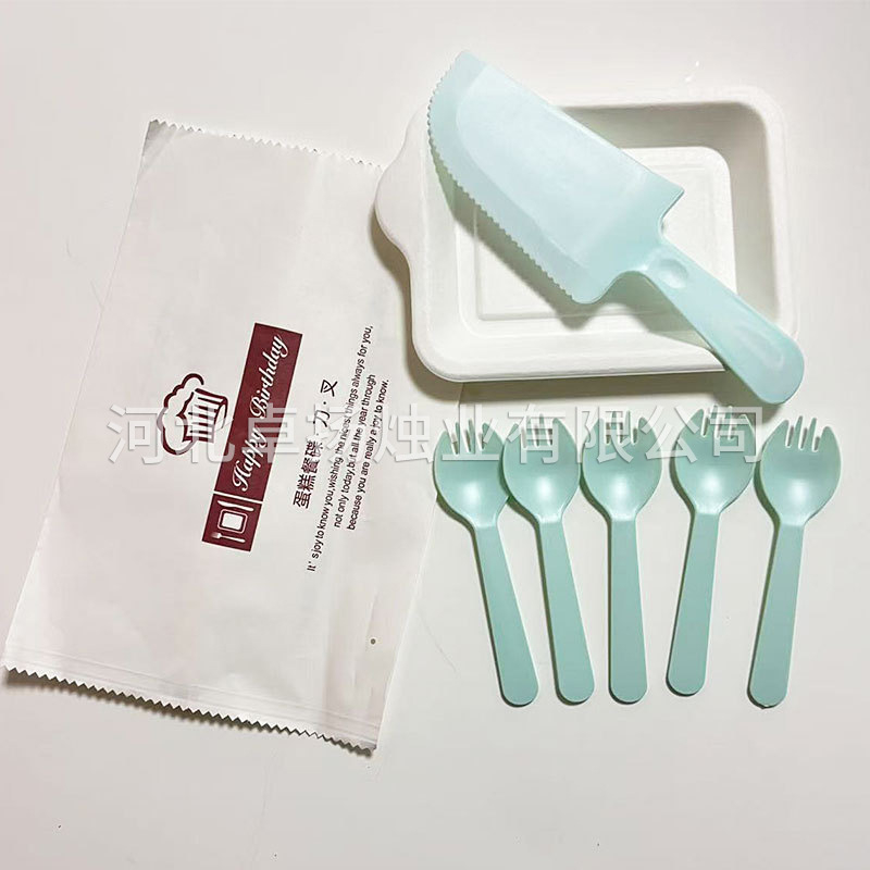 Jednokratni set noža, vilice i tanjura za tortu — plast, biološki razgradljivo, pravokutnog oblika, otisnut logotip, prilagodljiv
