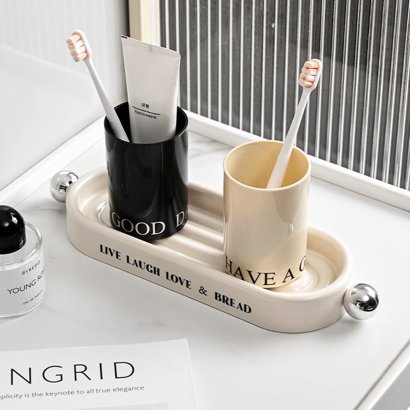 Egyrétegű műanyag gargár pohár tároló — asztali pohártartó, HIPS anyag, multifunkcionális és hordozható, szerelést nem igényel, keskeny nyílású kialakítás