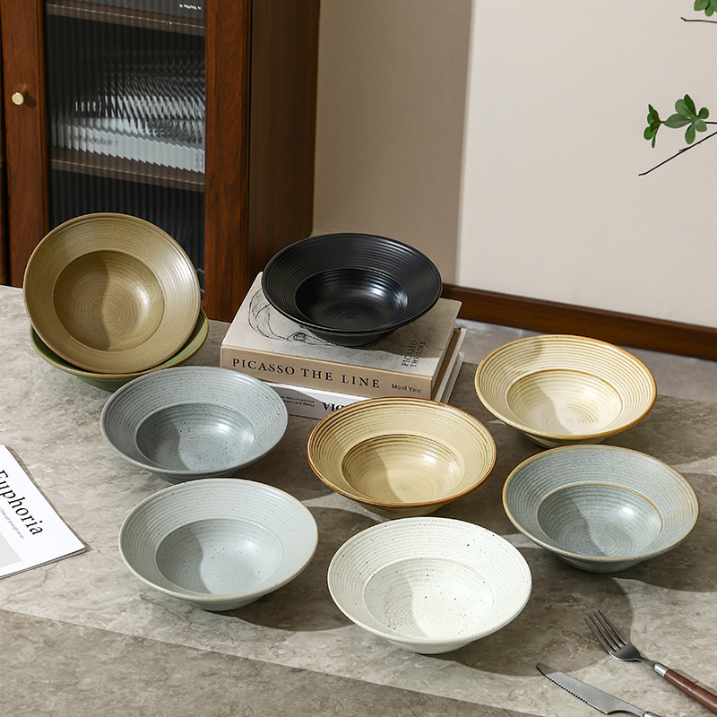 Porcelanska zdjela u japanskom stilu, okrugla, pogodna za mikrovalnu pećnicu.