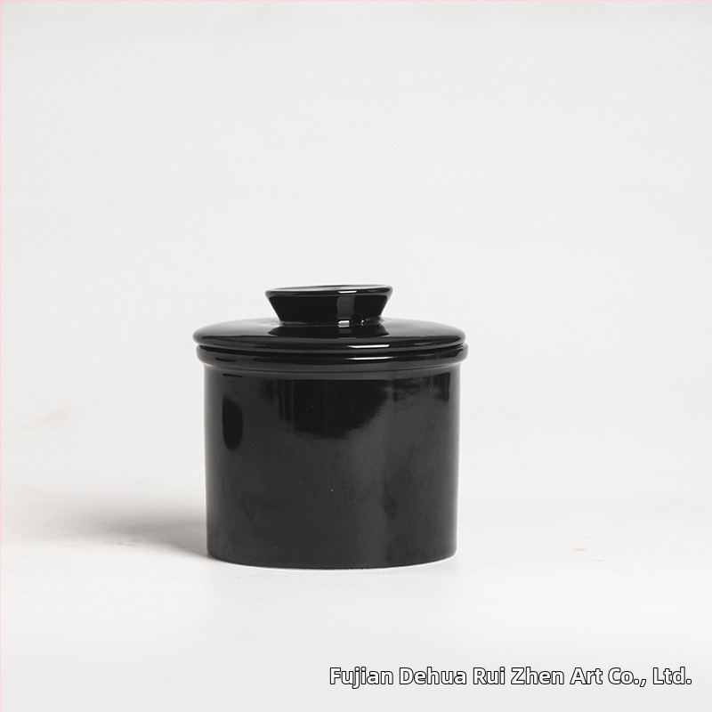 Keramická dóza na maslo s vekom, moderný minimalistický dizajn, prispôsobiteľné, prémiová kvalita, značka RZ
