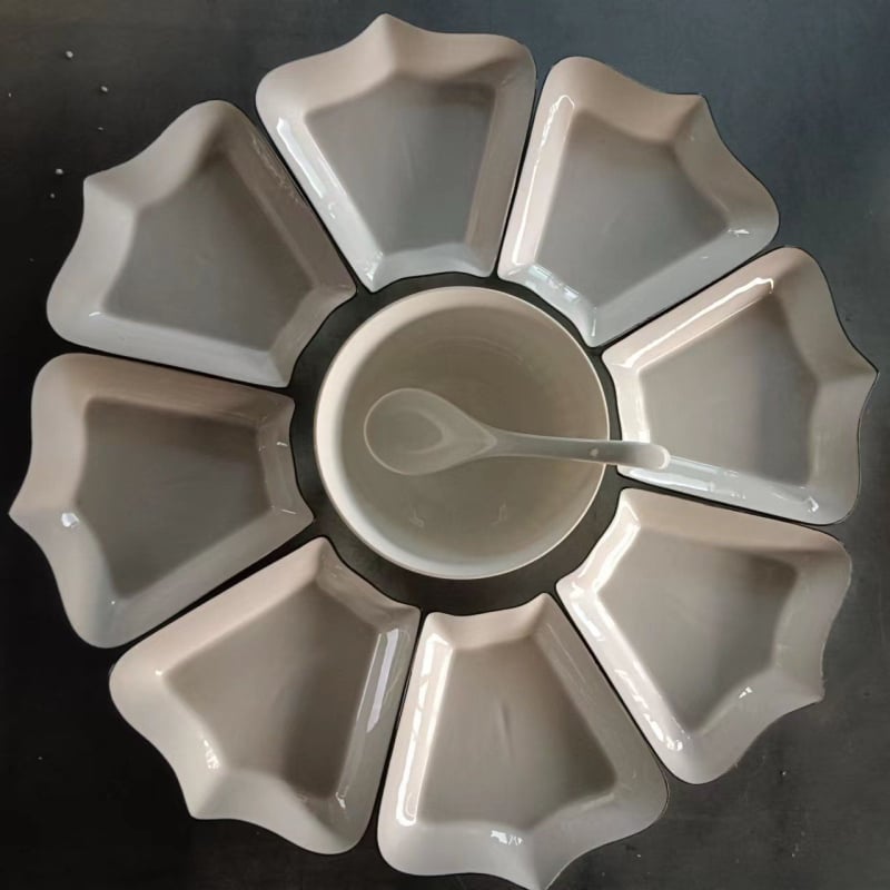 Set de platouri ceramice în formă de evantai, din porțelan de os, finisaj subglazură, stil simplu