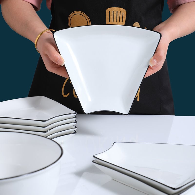 Set de platouri ceramice în formă de evantai, din porțelan de os, finisaj subglazură, stil simplu