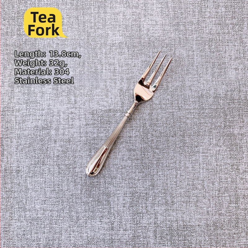 304 rozsdamentes acél nyugati evőeszköz készlet — kovácsolt steak kés, villa és kanál, vonalas mintázat, tükrös felület