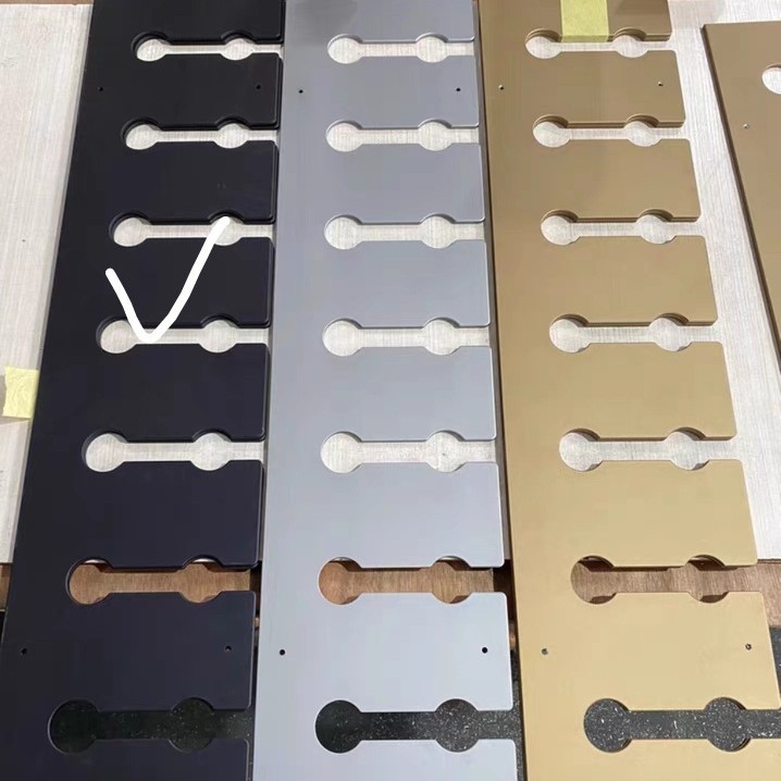 Raft pentru pahare de vin - aliaj de aluminiu, montat pe perete, 5 mm grosime, stil modern minimalist