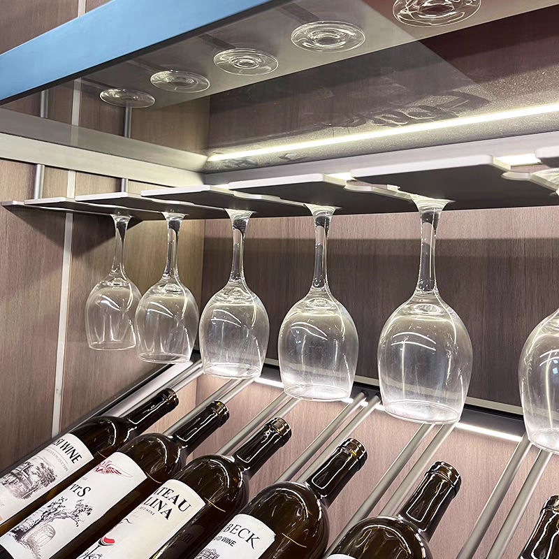 Raft pentru pahare de vin - aliaj de aluminiu, montat pe perete, 5 mm grosime, stil modern minimalist