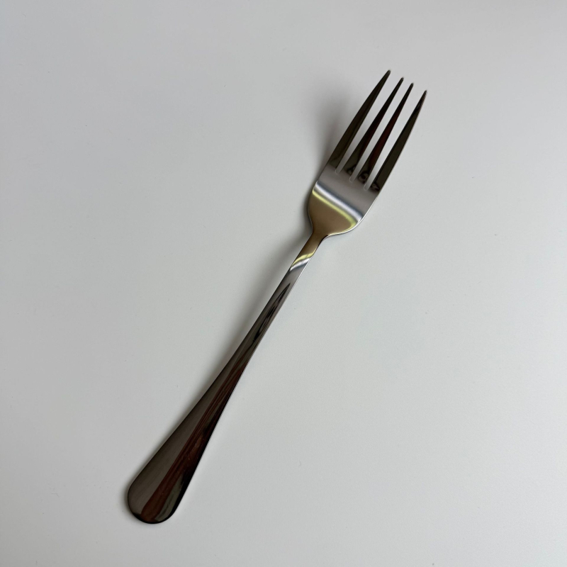 Set de tacâmuri western din oțel inoxidabil 410, finisaj oglindit, 4 piese, cuțit pentru friptură, furculă și lingură, stil european