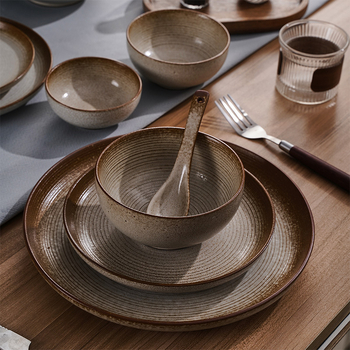 Set keramičkog posuđa s glazurom iz kiln-glazed, čvrst porculan, retro luksuzni stil, uzorak koji imitira opeklinu drveta, mikrovalna kompatibilnost, prilagodljivo