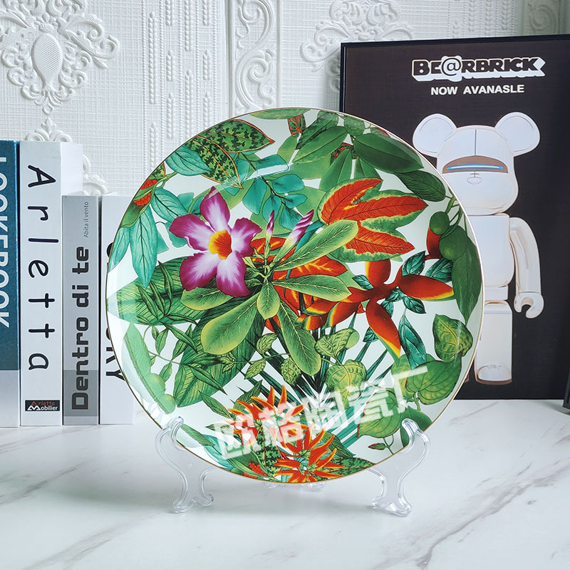 Set posuđa od kostnog porcelana s cvjetnim uzorkom na premazanom završnom sloju, lagani luksuzni retro stil; pakiranje u dvije kutije, mogućnost prilagođavanja