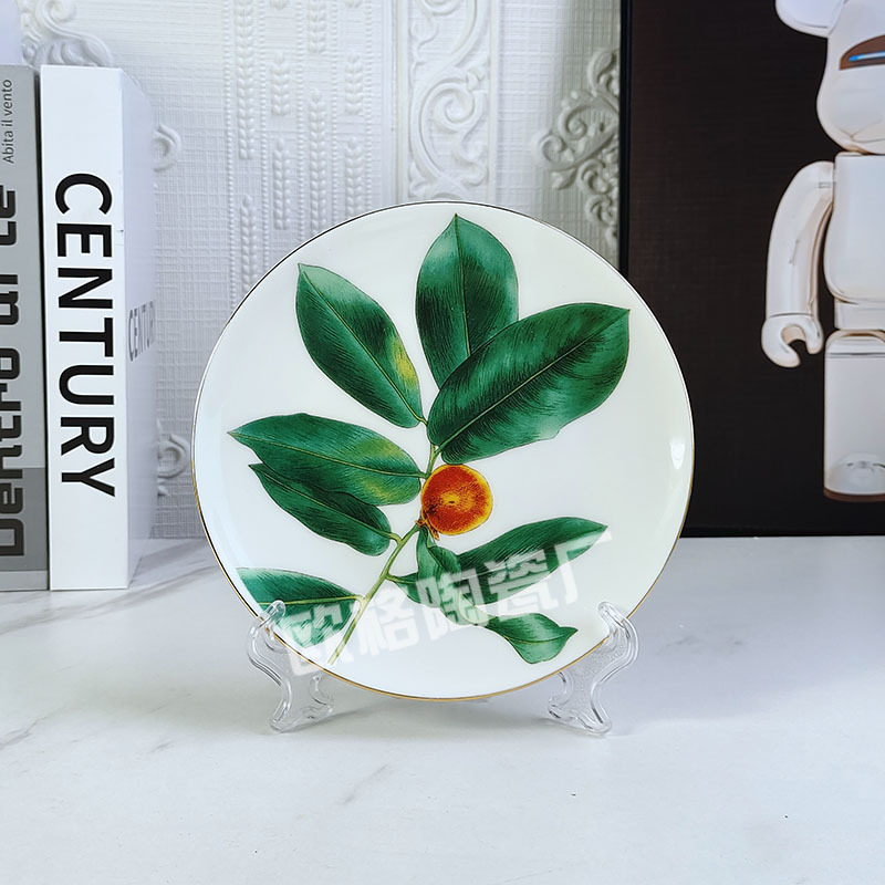 Set posuđa od kostnog porcelana s cvjetnim uzorkom na premazanom završnom sloju, lagani luksuzni retro stil; pakiranje u dvije kutije, mogućnost prilagođavanja