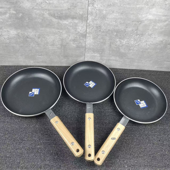 Tiganj za prženje s neprijanjivim premazom, velik profesionalni za hoteli i restorane, kompatibilan s plinskom i indukcijskom pločom, dubina 4,5 cm, višeslojno dno, aluminijska legura