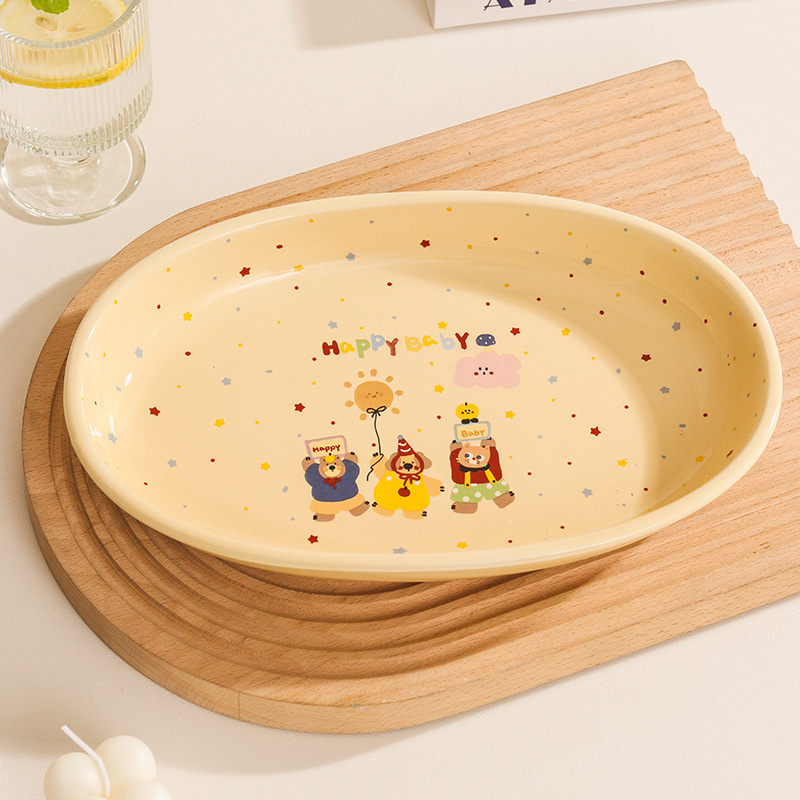 Kerámiából készült étkészlet alglazúros színnel, egyszerű stílusban; tartalmaz kétfülű rizsbort, levesestálat, tányért és evőpálcát.