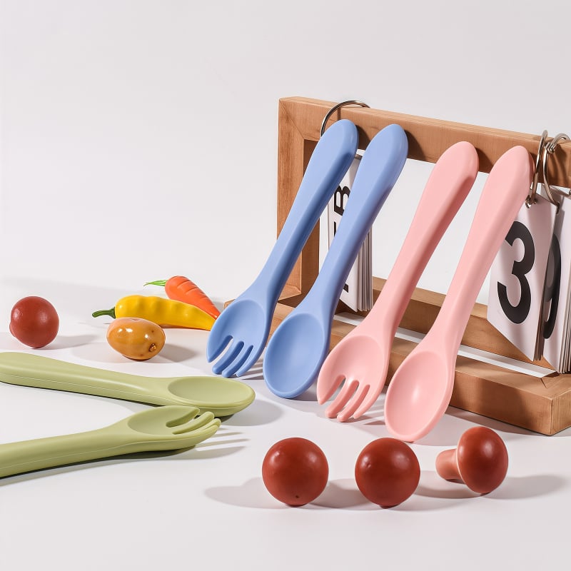 Set silikonskih žlica i vilica za bebe – silikon za prehranu, 2 komada, od 3 mjeseca, marka Shundong silicone