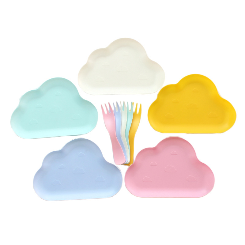 Jednokratni plastični tanjur i pribor s likom crtani medvjedić, u kutiji za zabavu