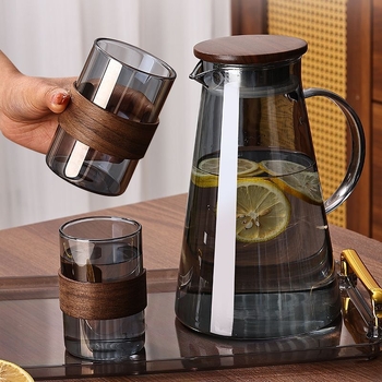 Stakleni set čajnih šalice, kineski stil, borosilikatno staklo, otporno na visoke temperature, idealno za poslovne darove