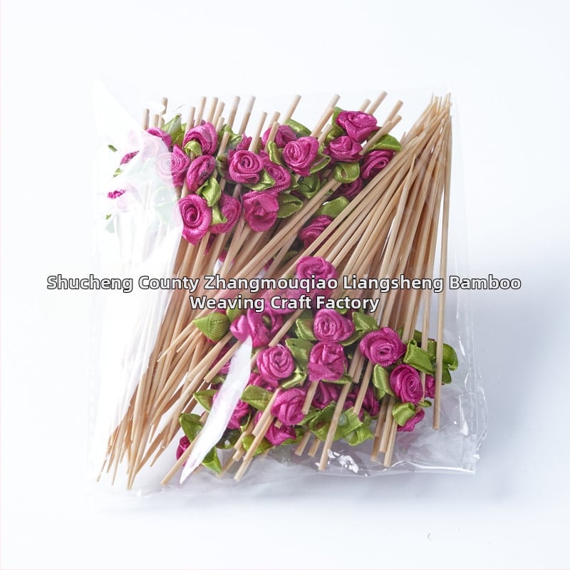 Bambusz nyárs rózsa-virágsokor motívummal és masnival – kandírozott gyümölcs és koktél díszítéséhez, 100 darabos csomag