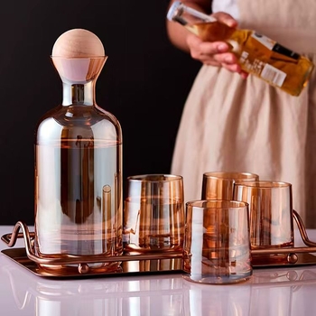 Set staklenih čaša i karafice za sok za kućnu upotrebu, svijetlo luksuzan stil, staklo otporno na visoke temperature, velika kapaciteta