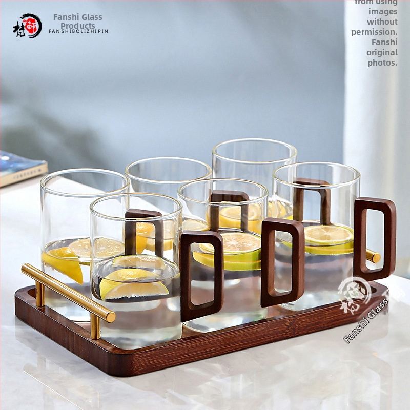 Комплект чаши за вода Fanshi — прозрачни, стъкло с висока боросиликатност, минималистичен стил, квадратна дървена дръжка
