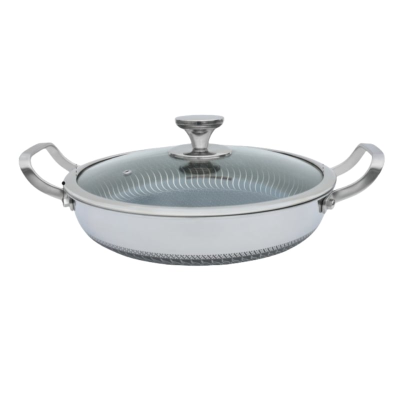 Tiga­na s dvije ručke od 316 nerđajućeg čelika, neprijanjajući premaz, trostruko dno, indukcijska kompatibilnost, stakleni poklopac, model B016