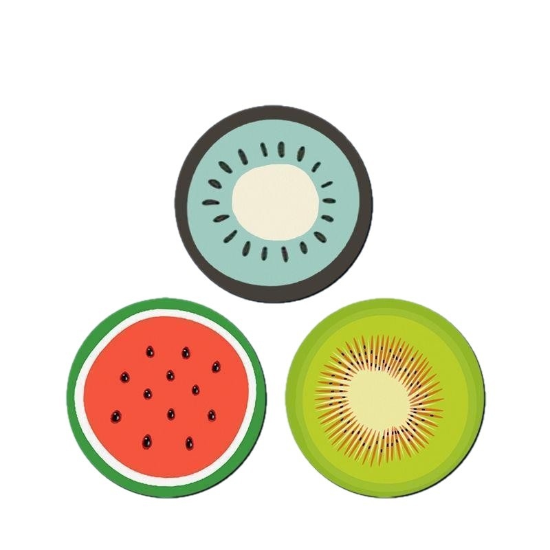 Kör alakú csészealátét, rajzfilmszerű gyümölcs mintával, anyag: diatomitagyag