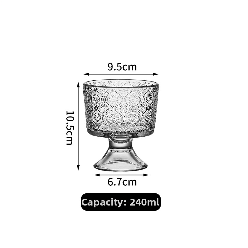 Üvegből készült goblet nyitott faragással, modern minimalista dizájn, hidegen tartja az italokat, kerek, egyrétegű desszertpohár