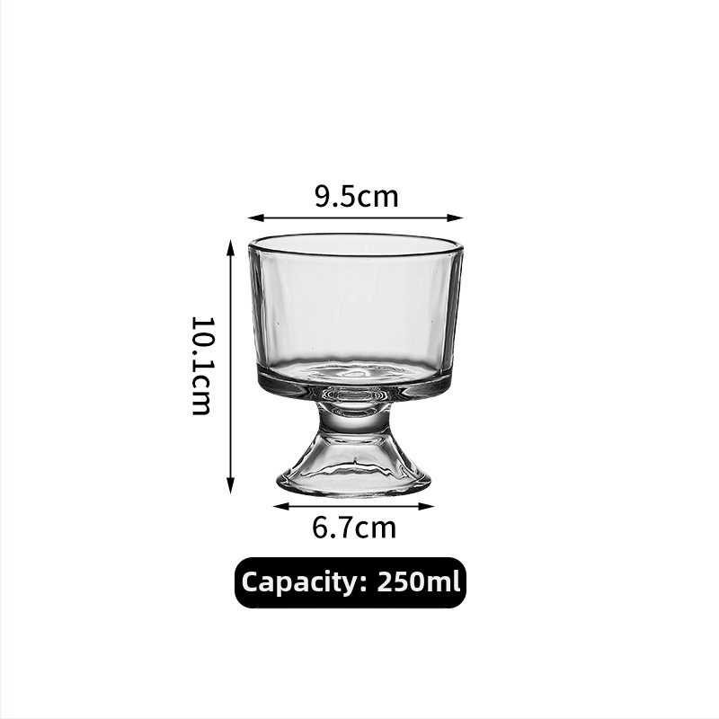 Üvegből készült goblet nyitott faragással, modern minimalista dizájn, hidegen tartja az italokat, kerek, egyrétegű desszertpohár