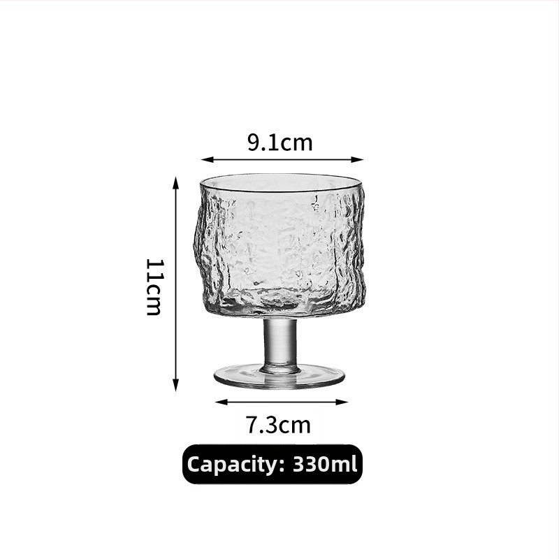 Üvegből készült goblet nyitott faragással, modern minimalista dizájn, hidegen tartja az italokat, kerek, egyrétegű desszertpohár