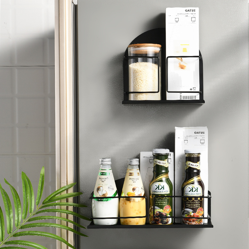 Hűtőszekrény mágneses tárolópolc oldalsó ajtóval – fém, falon szívó rögzítés, 1 réteg, lyukmentes, telepítés nélkül, konyha, fürdőszoba, nappali számára