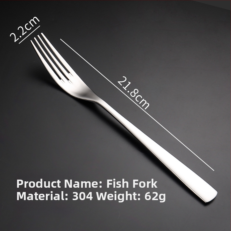 Sada nožov, vidličiek a lyžíc na steak z 304 nerezovej ocele s leštenou povrchovou úpravou, moderný štýl