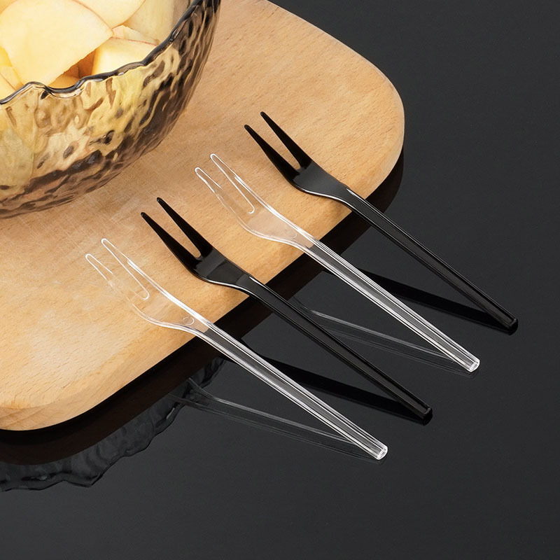 Furculiță de fructe de unică folosință, cu două dinți, stil occidental, din plastic, prietenoasă cu copiii, design modern minimalist.