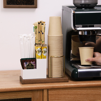 Drevený držiak na poháre – moderný a jednoduchý dizajn, stolný doplnok, bez vŕtania