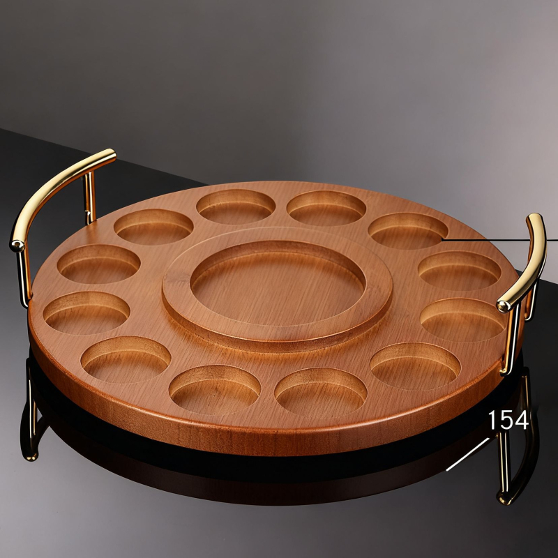 Pohártartó — faanyagú padlón álló kijelző polc, könnyű luxus retro stílus, modell Deer Cup Holder, 2025 nyári bevezetés.