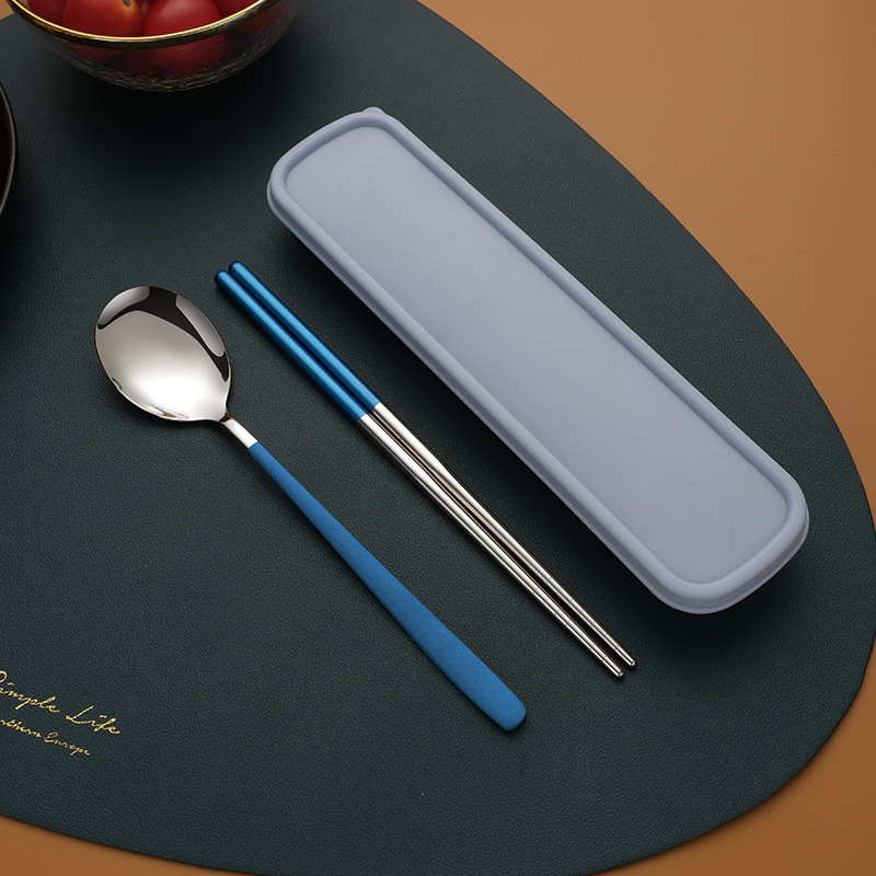 Σετ μαχαιροπίρουνα από ανοξείδωτο ατσάλι 410: κουτάλι, πιρούνι και chopsticks, επιφάνεια καθρέφτη, εξωτερικό μοντέρνο και μινιμαλιστικό στυλ