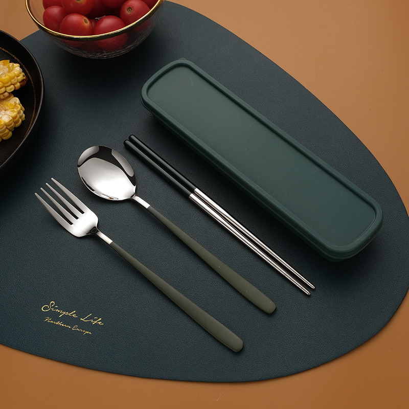 Σετ μαχαιροπίρουνα από ανοξείδωτο ατσάλι 410: κουτάλι, πιρούνι και chopsticks, επιφάνεια καθρέφτη, εξωτερικό μοντέρνο και μινιμαλιστικό στυλ