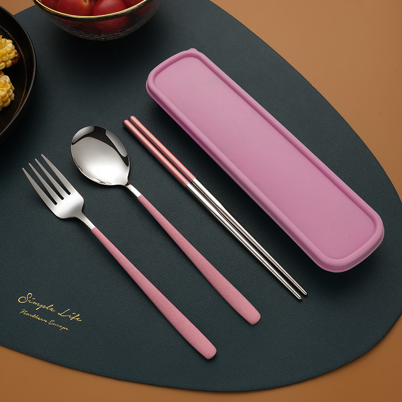 Σετ μαχαιροπίρουνα από ανοξείδωτο ατσάλι 410: κουτάλι, πιρούνι και chopsticks, επιφάνεια καθρέφτη, εξωτερικό μοντέρνο και μινιμαλιστικό στυλ