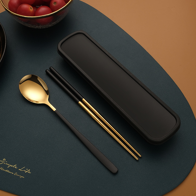Σετ μαχαιροπίρουνα από ανοξείδωτο ατσάλι 410: κουτάλι, πιρούνι και chopsticks, επιφάνεια καθρέφτη, εξωτερικό μοντέρνο και μινιμαλιστικό στυλ