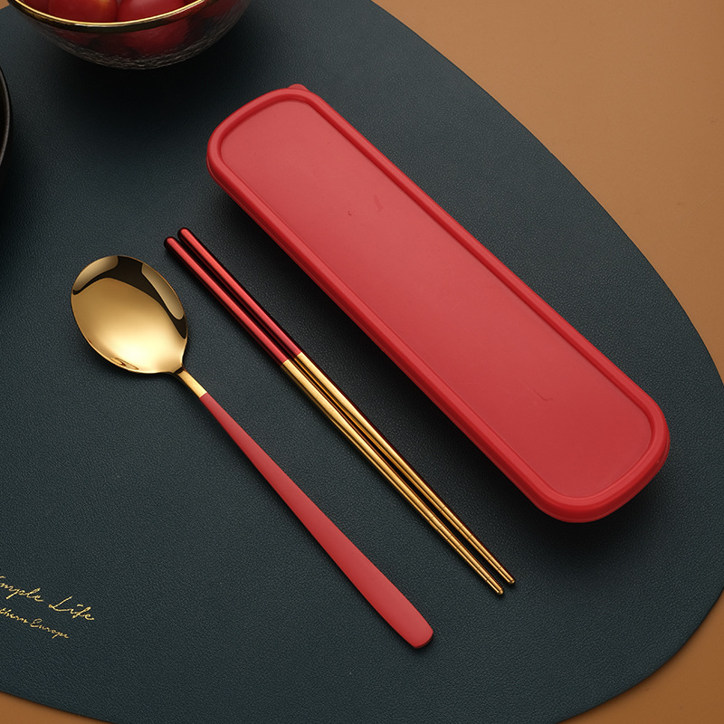 Σετ μαχαιροπίρουνα από ανοξείδωτο ατσάλι 410: κουτάλι, πιρούνι και chopsticks, επιφάνεια καθρέφτη, εξωτερικό μοντέρνο και μινιμαλιστικό στυλ