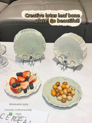 Porcelán falatkás tál, skandináv stílus, szabálytalan forma, egyszerű mintázat