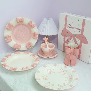 Porcelán étkészlet - kézzel készített, friss és aranyos stílusú, univerzális használatra, tartalmaz étkezési tányérokat, desszert-tálakat, gyümölcstálat és reggeliző tányért